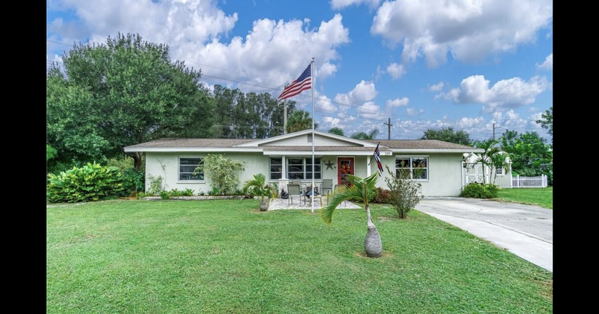 Fully Furnished Seasonal Rental Venice, Florida for 3400 in Venice