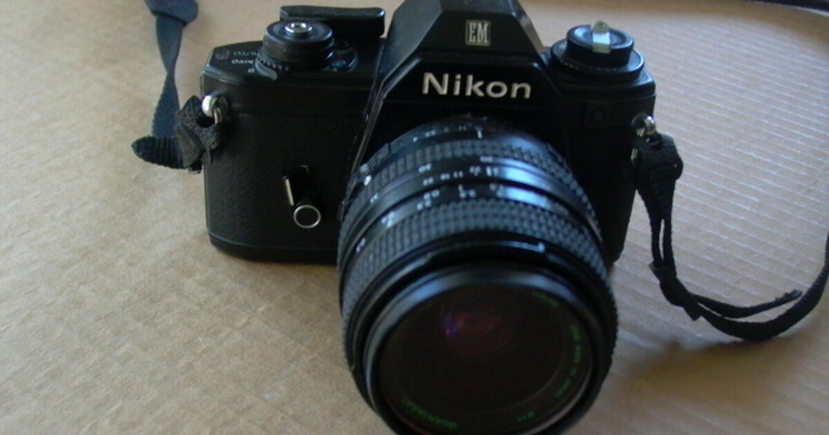 Vintage 1980's NIKON EM Camera 35 mm Film with 1.4~5.6 Multi-Coated ...