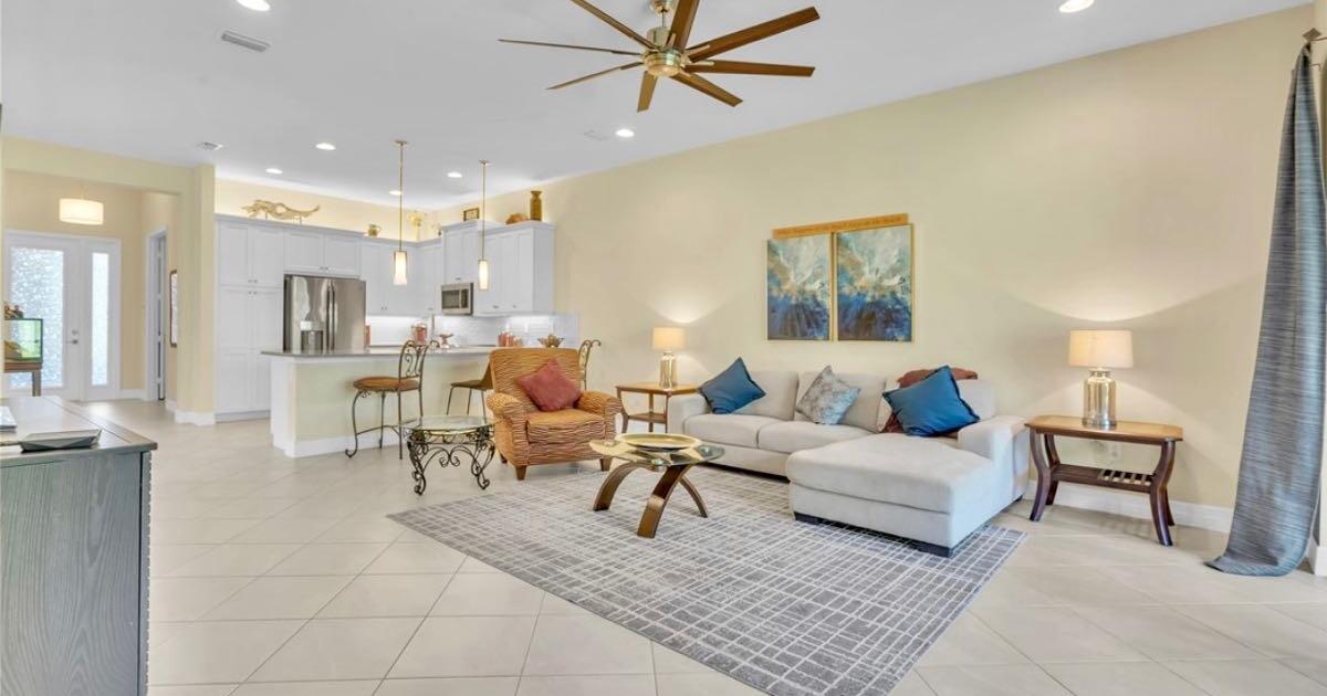 House For Sale Marina Bay FSBO for 459900 in Fort Myers, FL For Sale