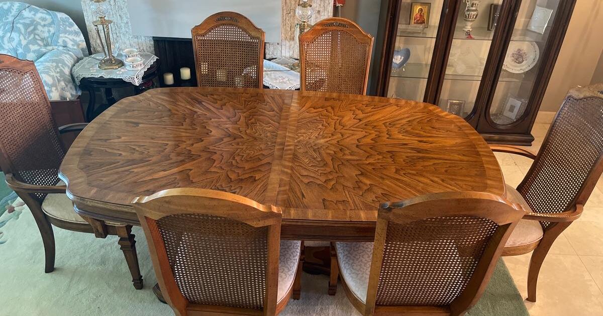 BEAUTIFUL DINING TABLE/CHINA SET for 400 in Seal Beach, CA