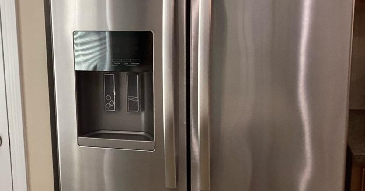 Whirlpool Gold refrigerator for Free in North Myrtle Beach, SC | For ...