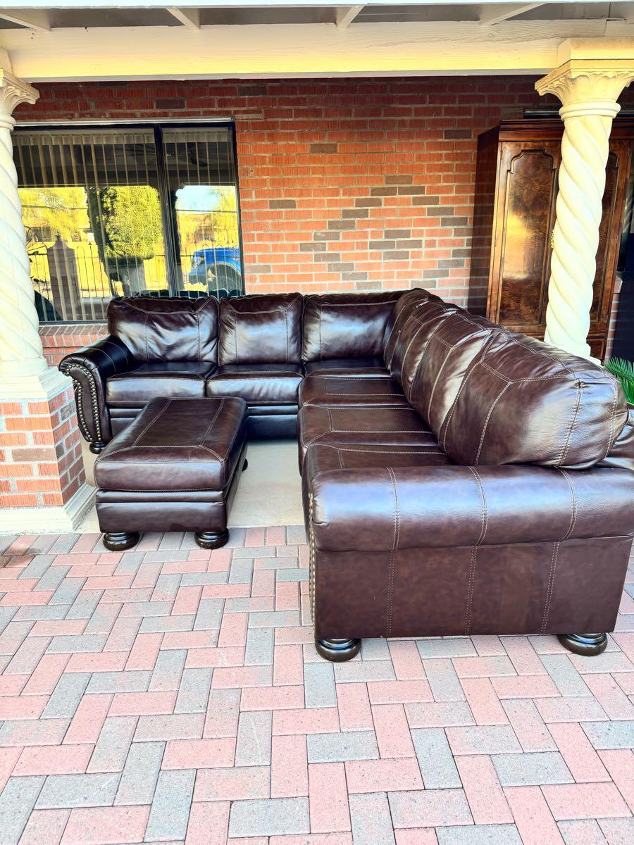Leather couch & ottoman for 875 in Tucson, AZ For Sale & Free — Nextdoor