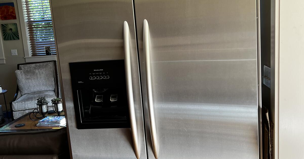 Kitchenaid Builtin Refrigerator for 500 in Denver, CO For Sale