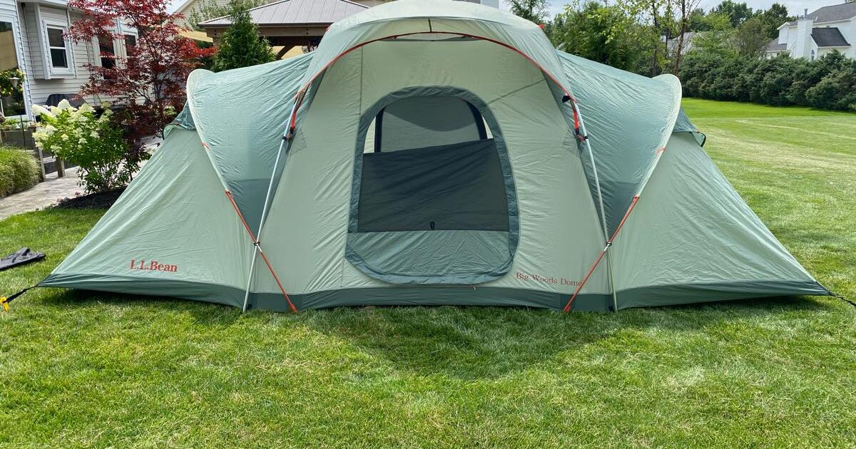 LL Bean big woods 8 man tent. for 250 in Clarence Center, NY For