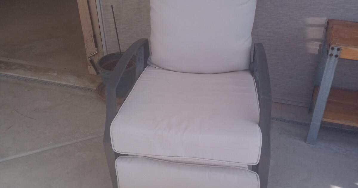 2 Outdoor Recliners for 150 in Yuma, AZ For Sale & Free — Nextdoor