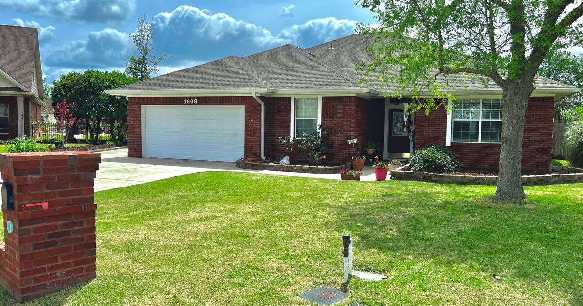 Mowat Highlands home for sale! in Inverness, FL For Sale & Free