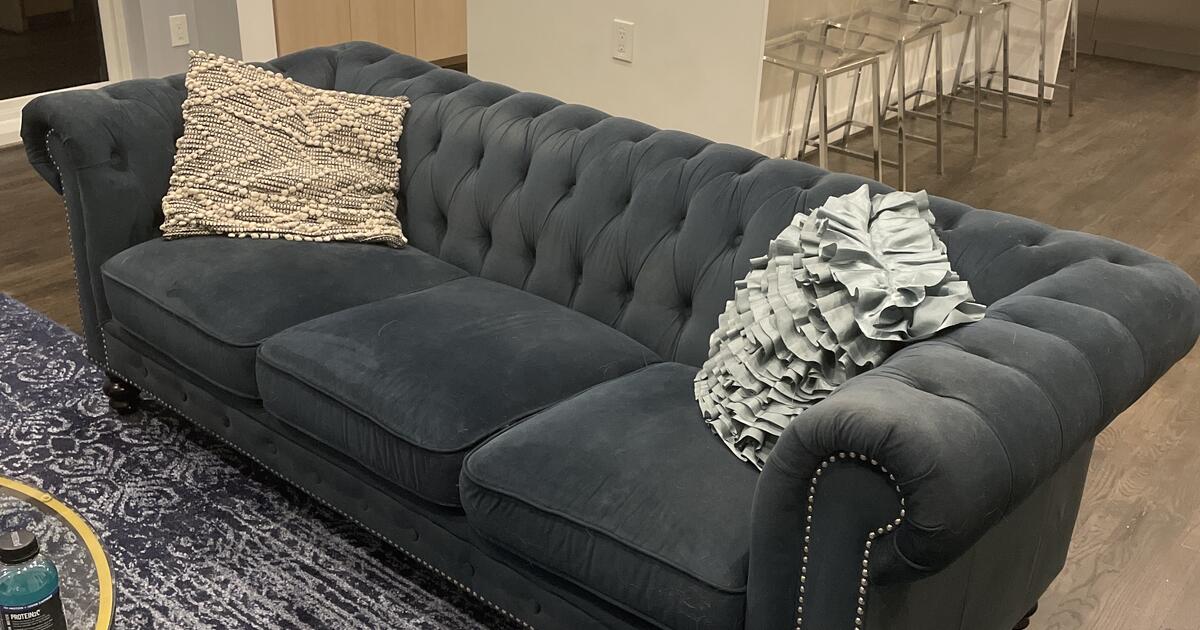 Navy Chesterfield sofa for 995 in Dallas, TX Finds — Nextdoor