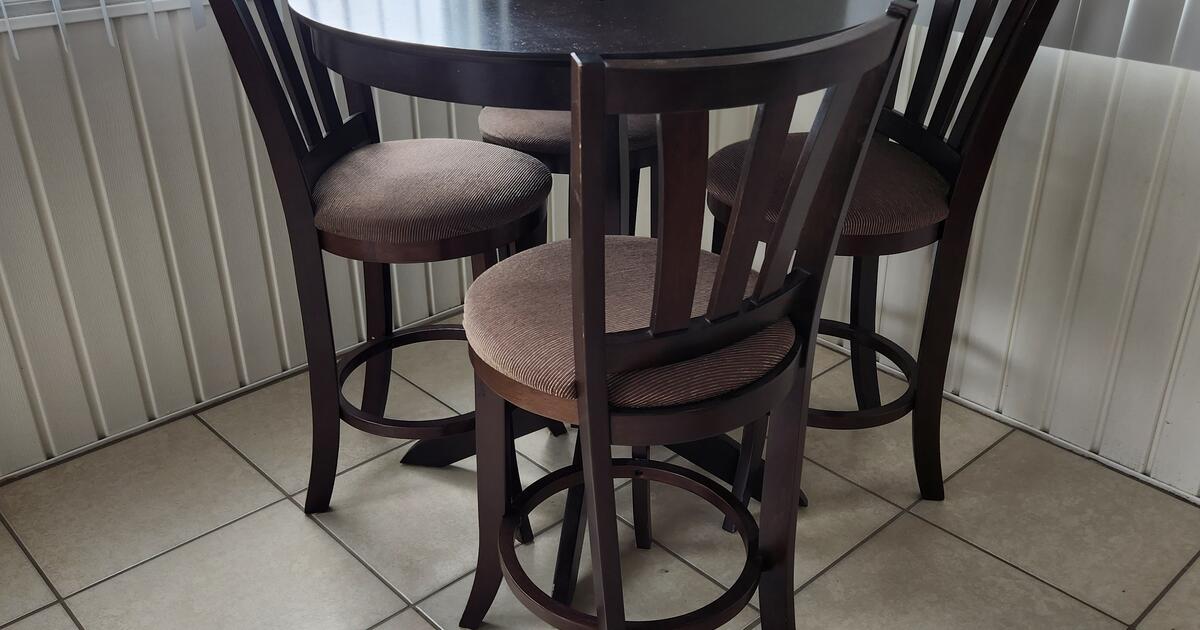 Counter High Table And 4 Chairs for 75 in Sebring, FL For Sale & Free — Nextdoor
