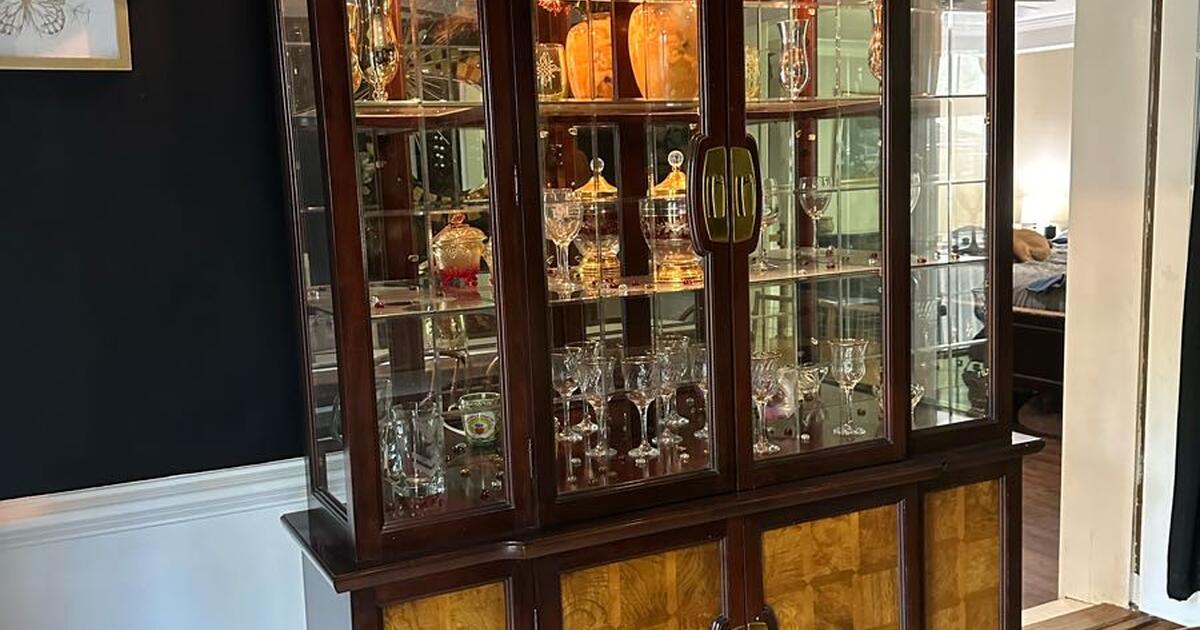 China Hutch 100 obo for 100 in North Chesterfield, VA For Sale