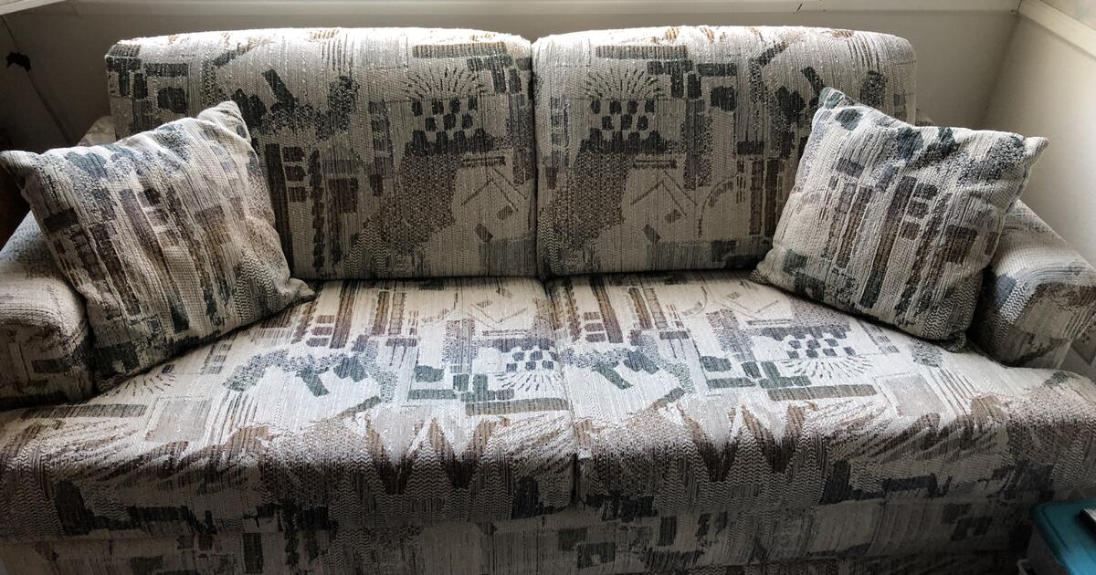 Coach + Loveseat Hide Beds for 25 in Windsor, CA Finds — Nextdoor