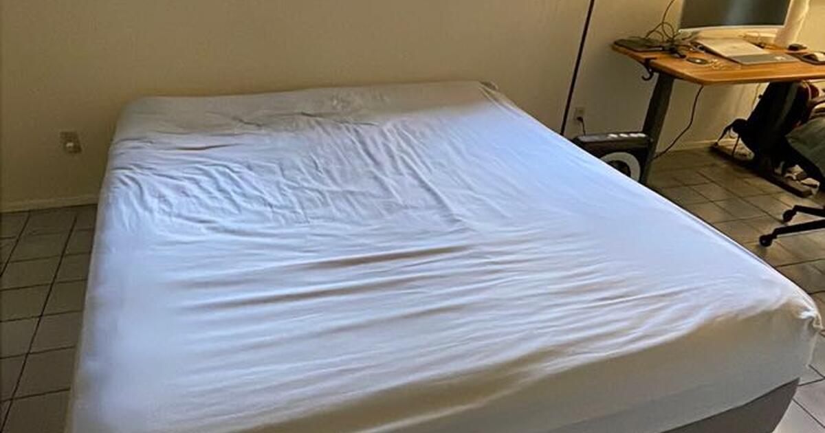 Sleep Number 5000 Series California King Dual Chamber w/ Base and