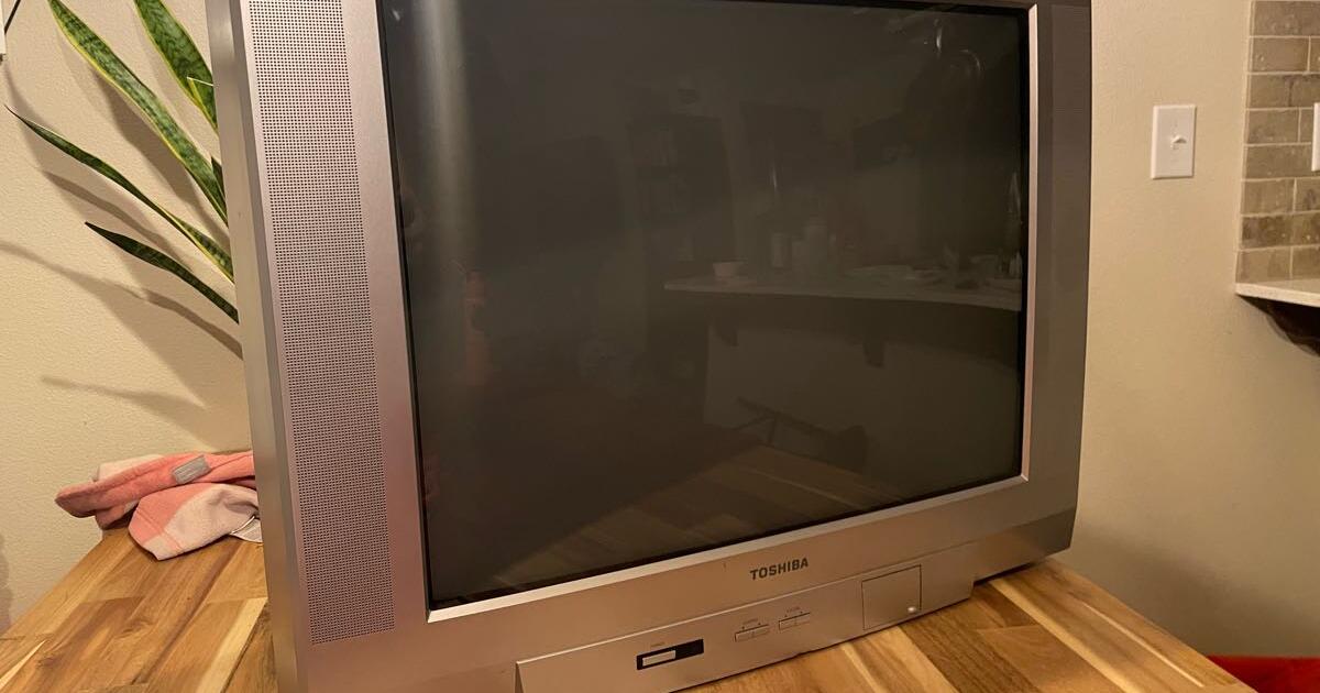 Need to get rid of your old TV? Let me know! for Free in Vancouver, WA