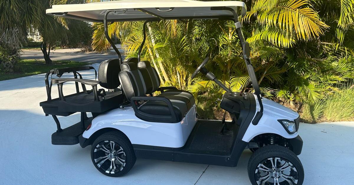 Elite Golf Cart w lithium battery for 9800 in Englewood, FL For Sale
