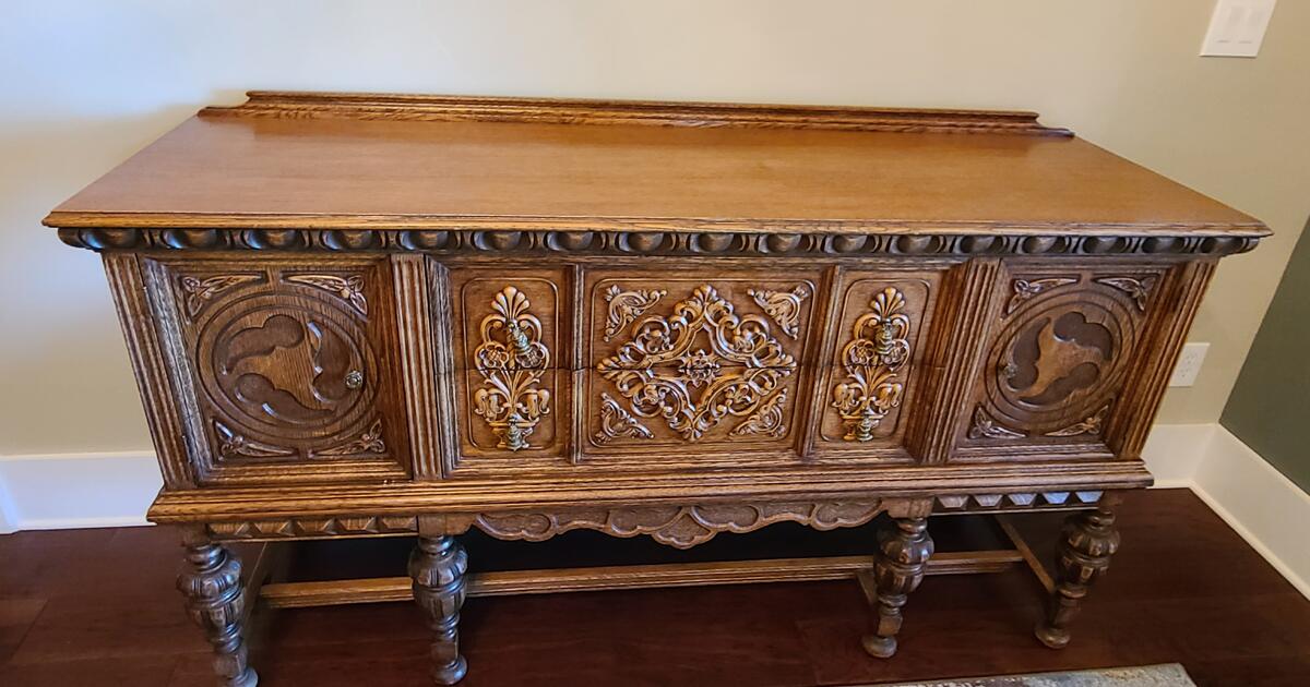 Antique Dining Room Table and Matching Buffet for 2499 in Huntsville