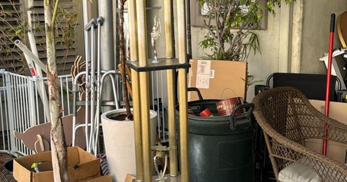 6 foot Trophy for Free in Manhattan Beach, CA | For Sale & Free — Nextdoor