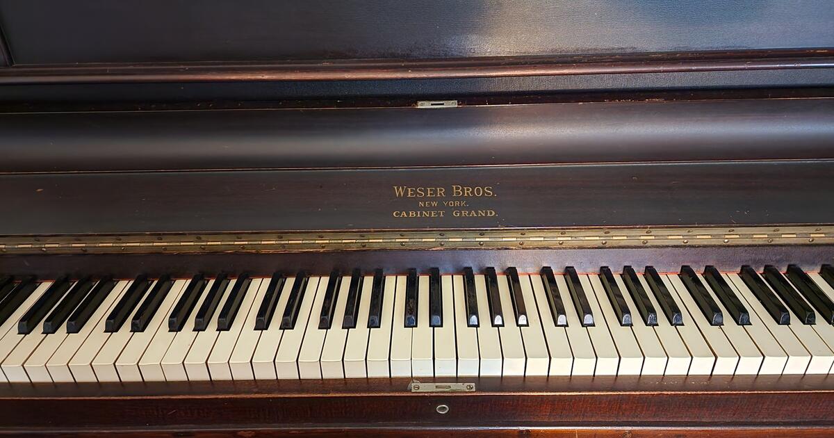 Weser Brothers Piano for Free in Midlothian, VA | Finds — Nextdoor