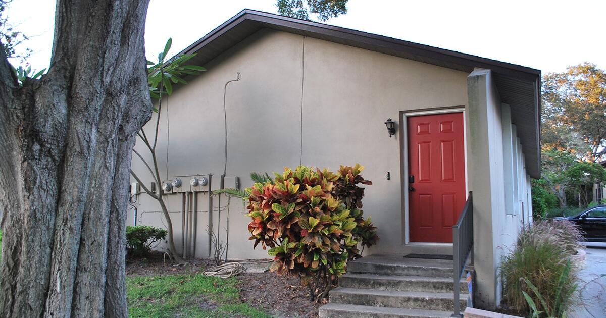 1/1/1 Villa/Condo In Dunedin for 199900 in Dunedin, FL For Sale