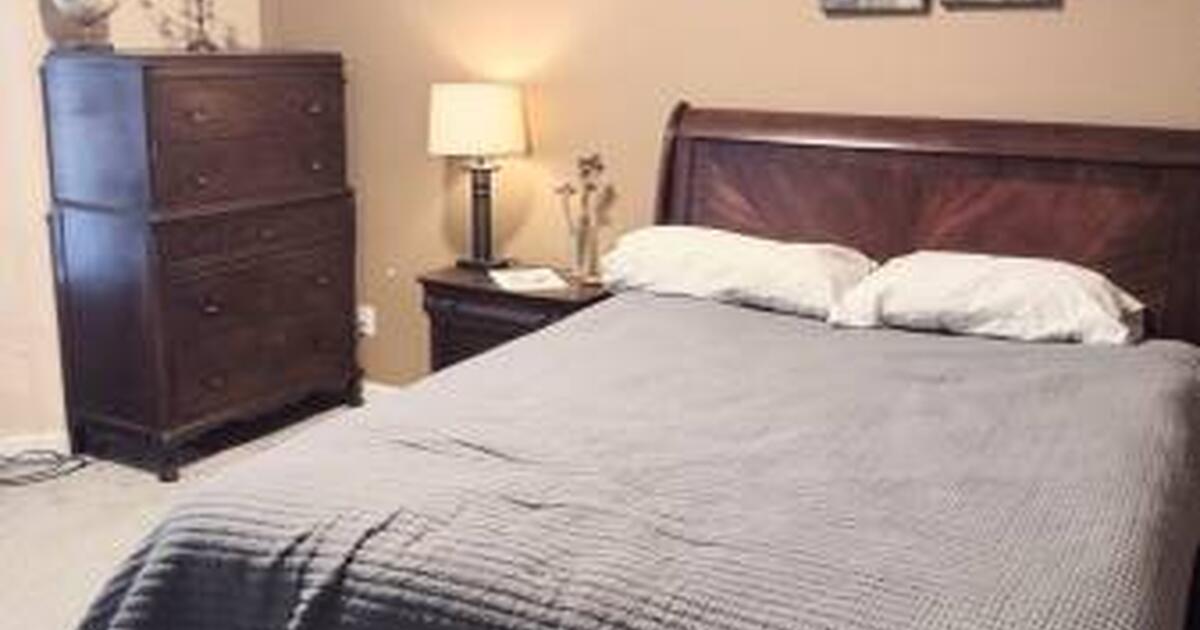 950 / 1BDR + 1BATH 4 RENT IN 2BDR / 2BATH HOUSE (SACRAMENTO/ SOUTH