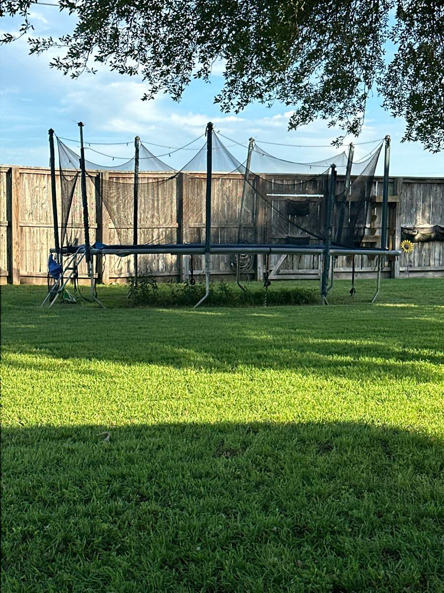 Shelves Come Get Them for Free in Rosenberg, TX For Sale & Free