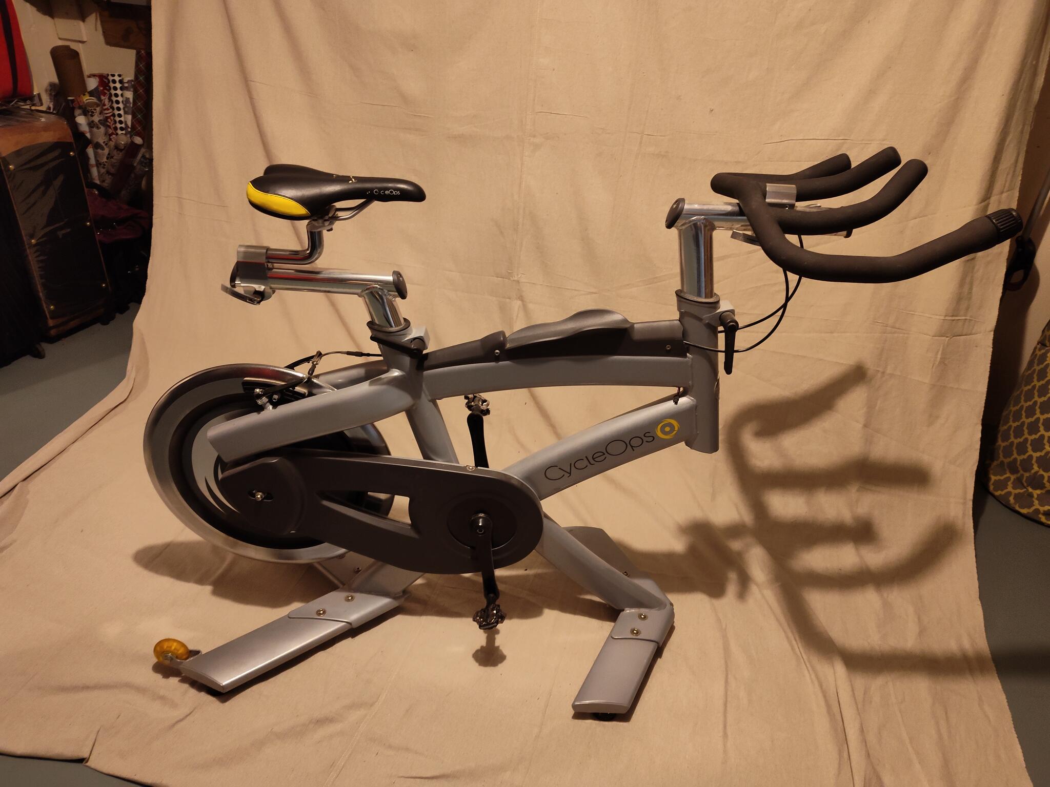 Cycleops comp best sale 200e spin bike