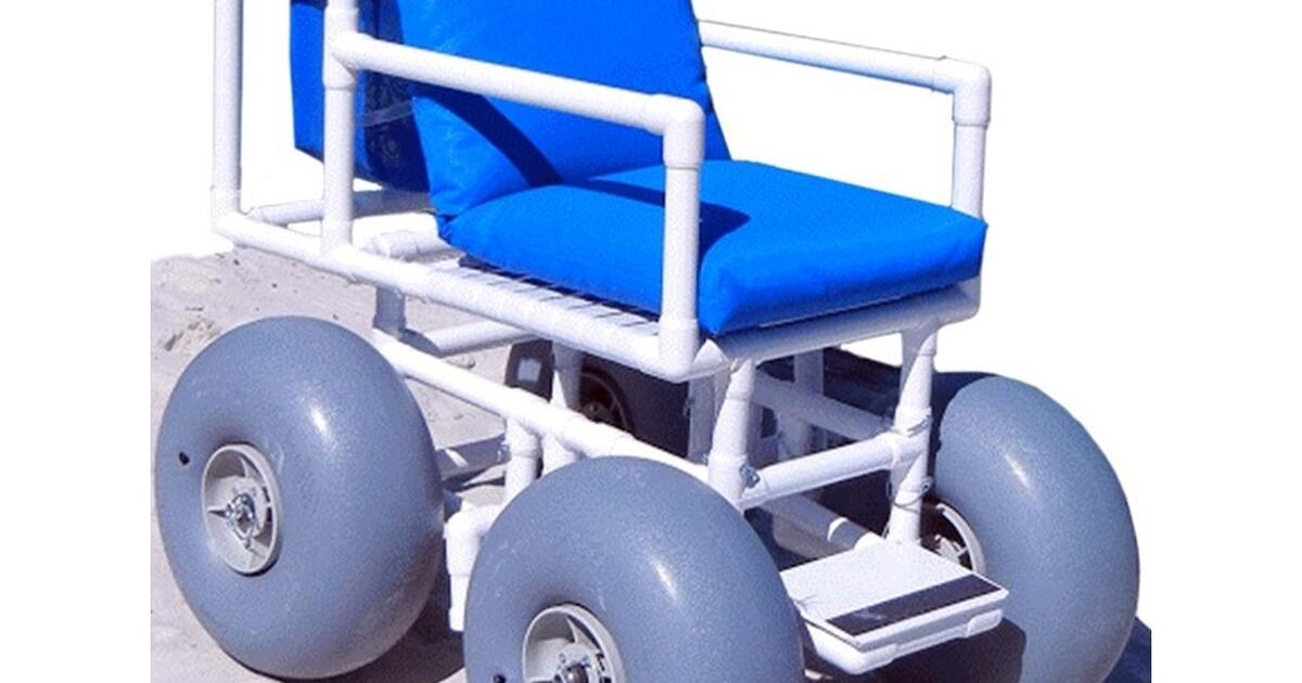 Beach Wheelchair In Search Of for 1 in Englewood, FL For Sale