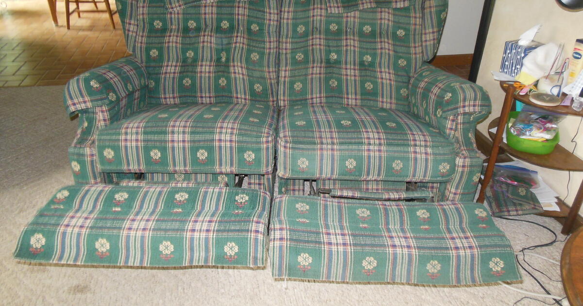 LazyBoy loveseat for Free in Grand Ledge, MI For Sale & Free — Nextdoor