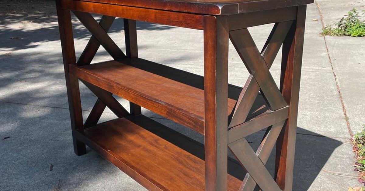 bookshelf w/adjustable middle shelf for 40 in Davis, CA Finds — Nextdoor