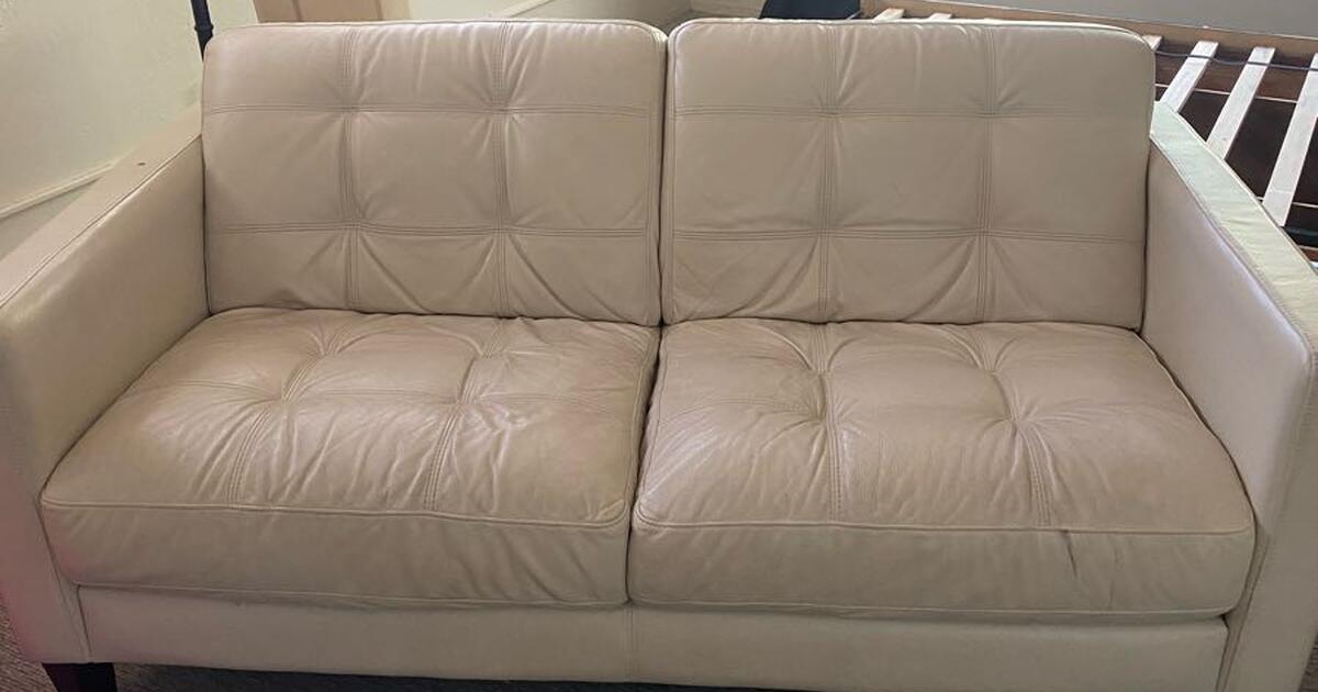 Free couches in Santa Cruz, CA Finds — Nextdoor
