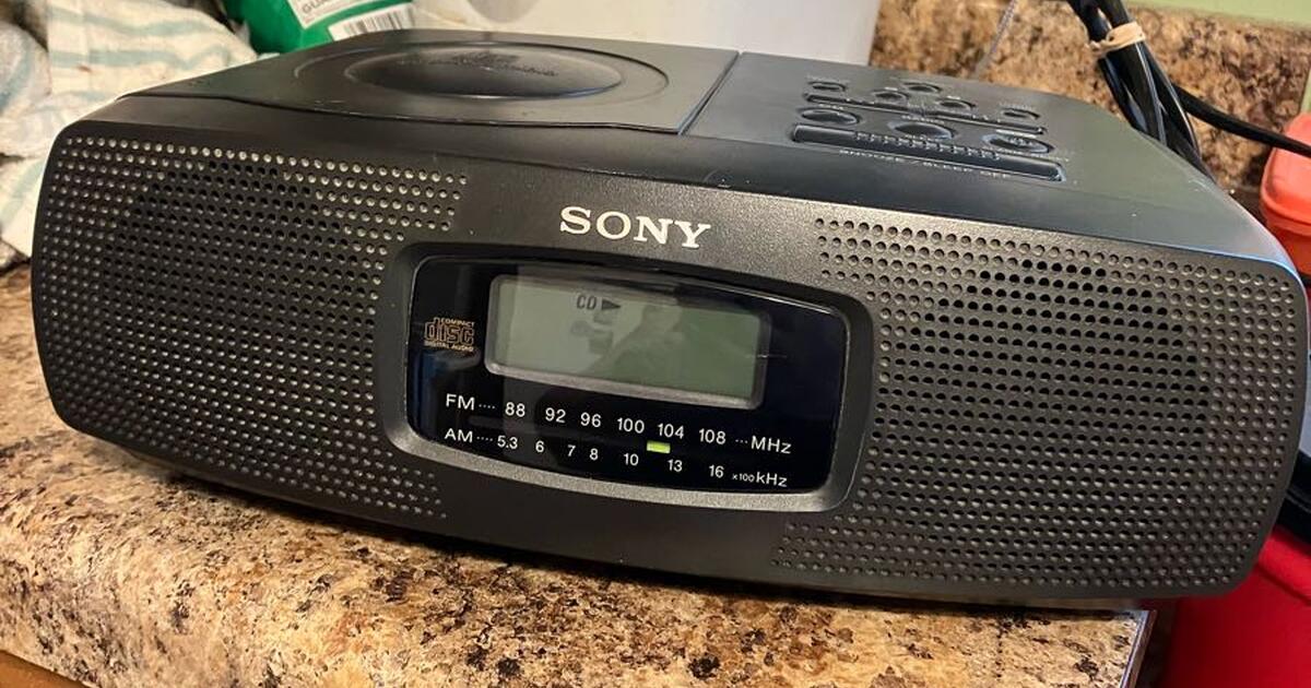 sony am/fm cd clock radio for $25 in Green Bay, WI | For Sale & Free ...