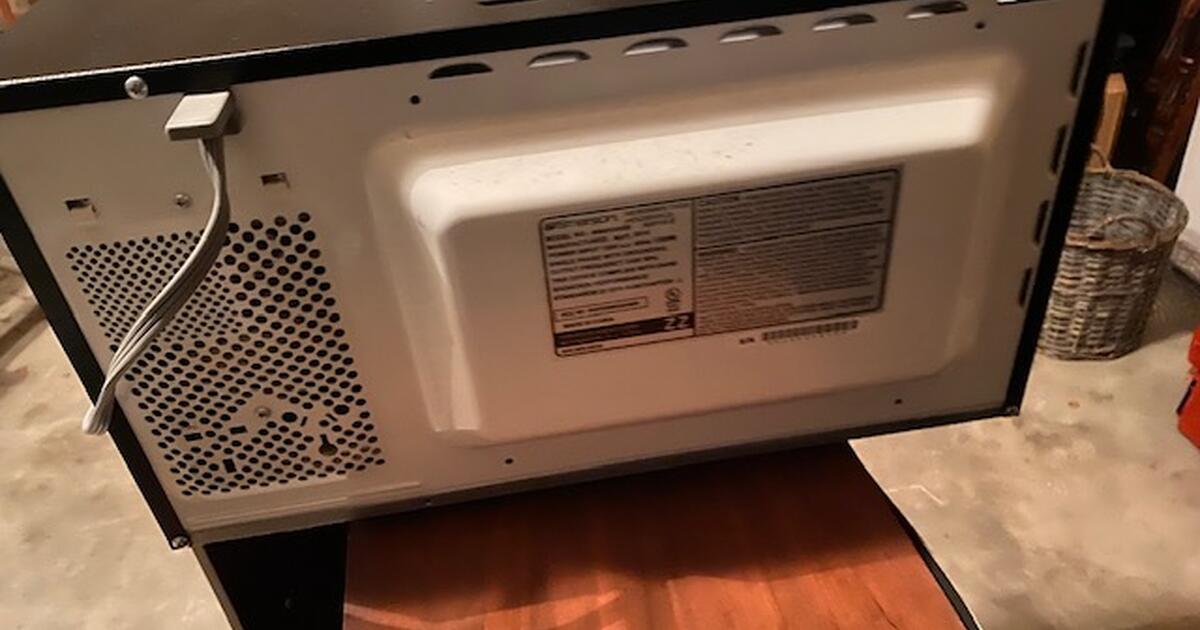 Emerson Microwave Oven Model MW8999SB for 45 in Centreville, VA