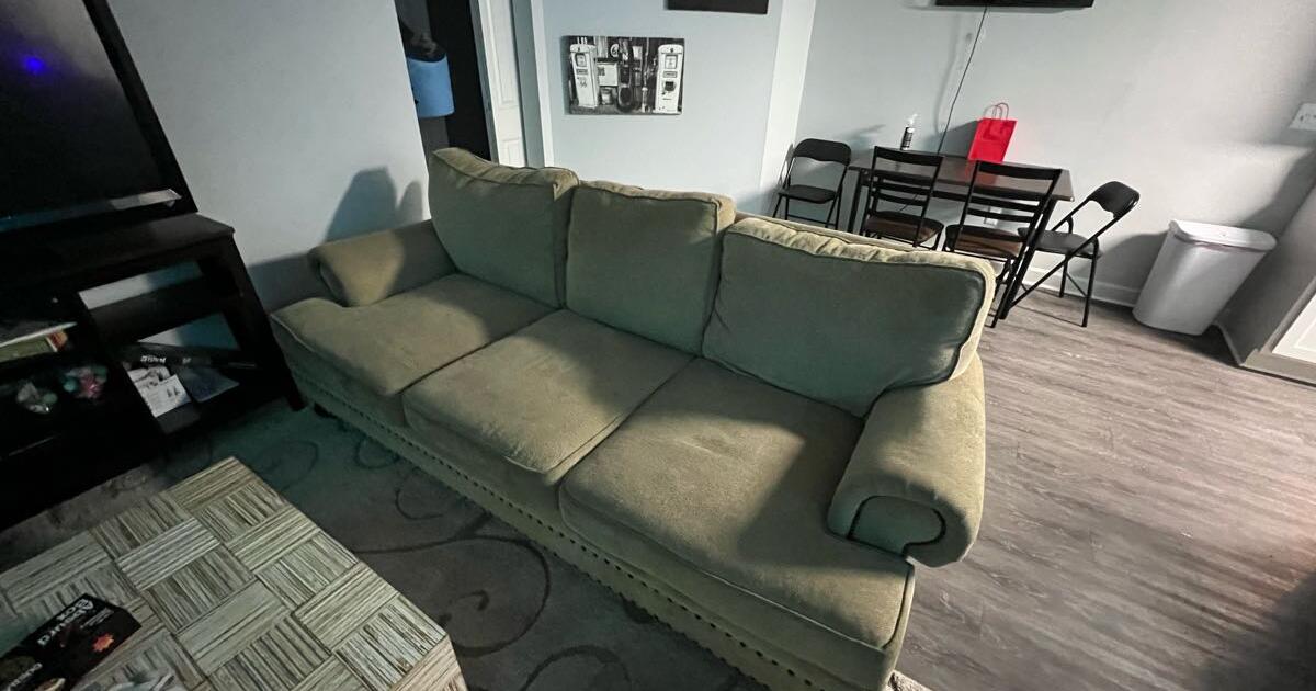 Tan couches for 1200 in Mount Pleasant, SC For Sale & Free — Nextdoor