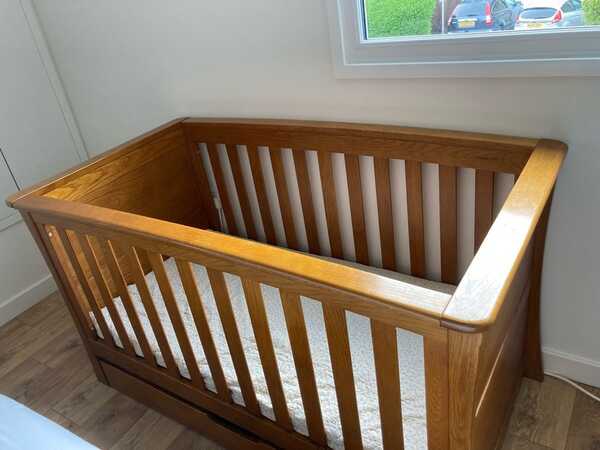 Mamas and papas clearance solid oak cot bed