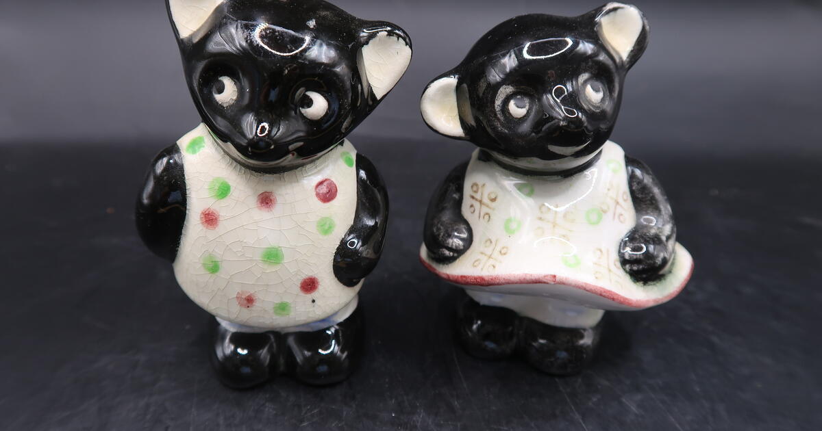 Vintage cute bears salt and pepper shaker set Japan for 11 in Lake Oswego, OR For Sale