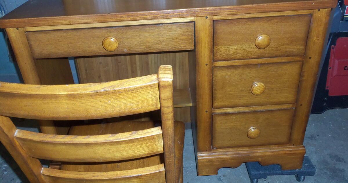 Wood Desk and Chair for 35 in Philadelphia, PA For Sale & Free