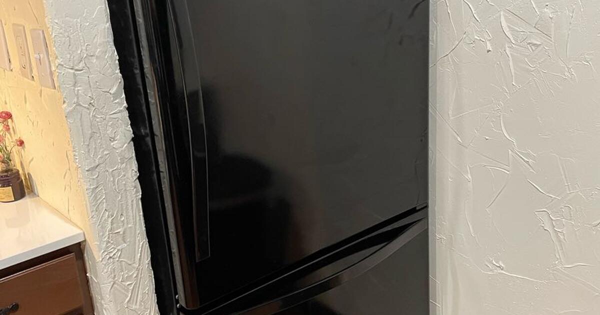 Whirlpool refrigerator freezer 22 cu ft for 300 in New Braunfels, TX For Sale & Free — Nextdoor
