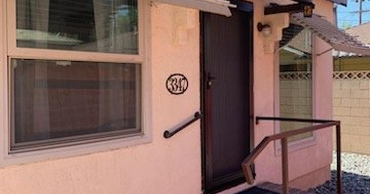 Private 1 Large bedroom/1 bath Backhouse for 2550 in Long Beach, CA