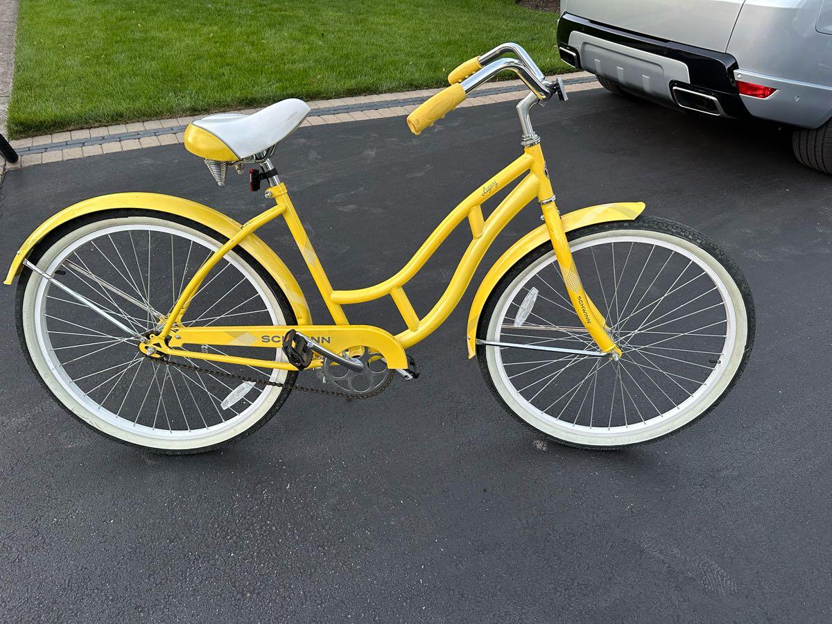 schwinn legacy bike yellow