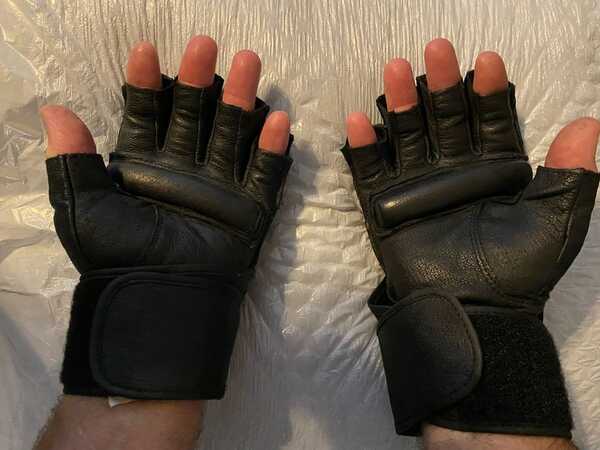 Chuck norris shop mma gloves