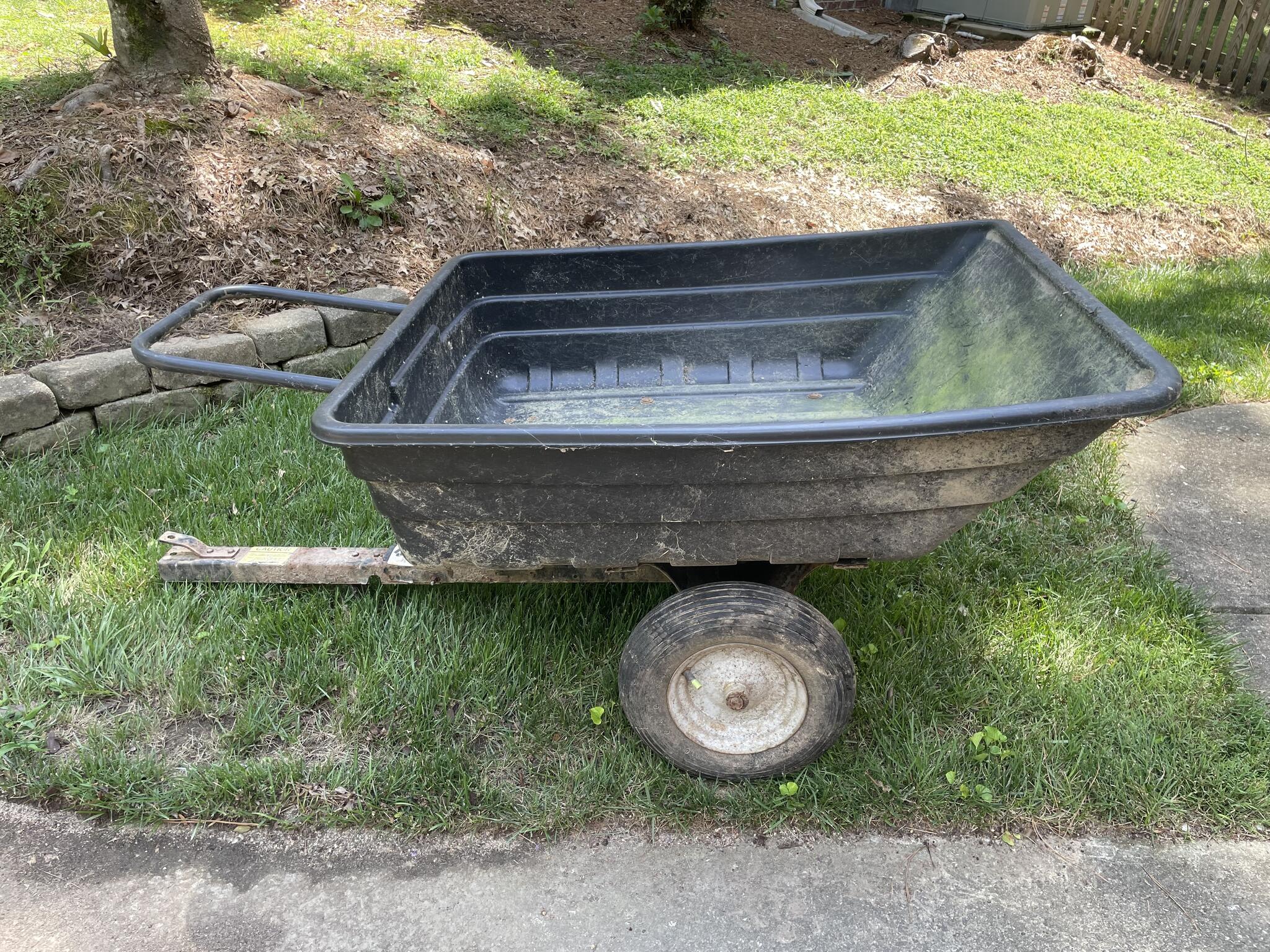 Free riding lawn mower trailer
