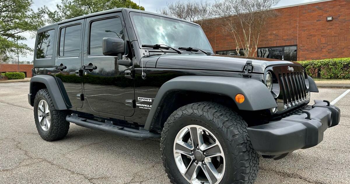 2017 Jeep Wrangler Unlimited Sport 4x4 for 23995 in Memphis, TN For