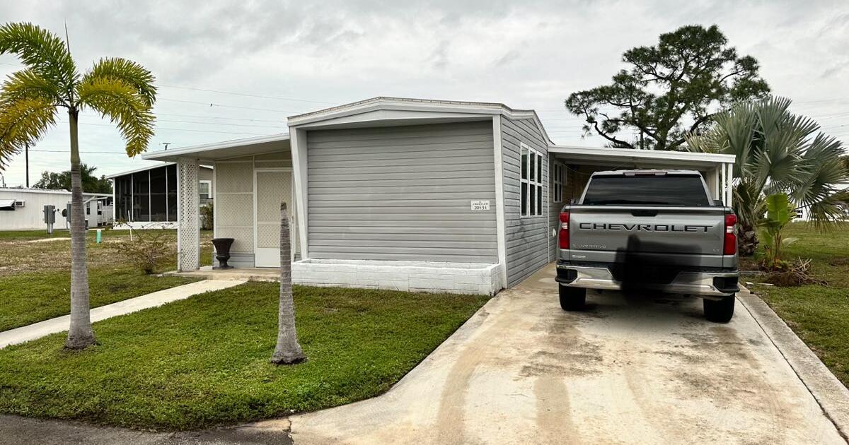 Estero Bay Village home for sale for 70000 in Estero, FL For Sale