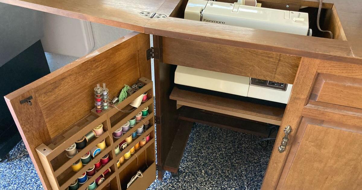 Kenmore sewing machine for 250 in Naples, FL Finds — Nextdoor