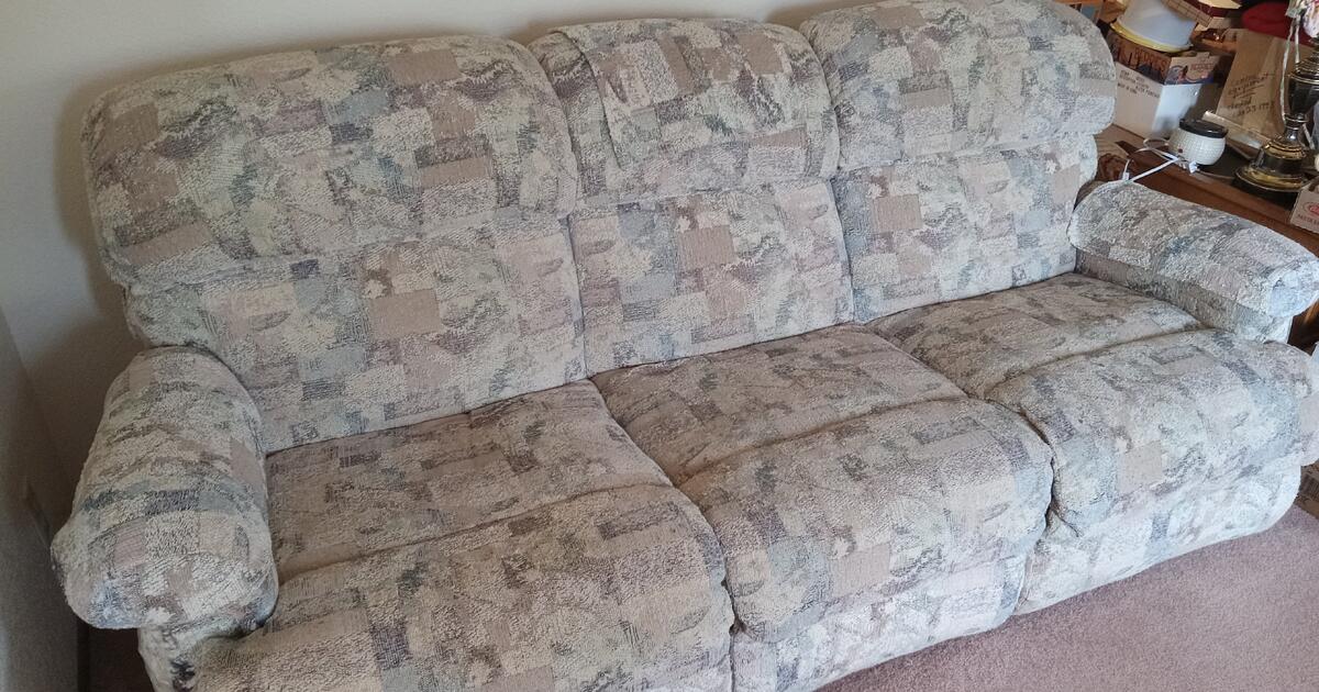 Lazy Boy Sofa and Love Seat for 35 in Springfield, OR For Sale