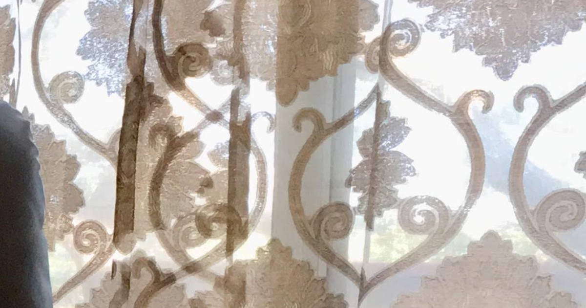 Royal velvet brand 2 sheer curtain panels 40inx95in for 10 in San