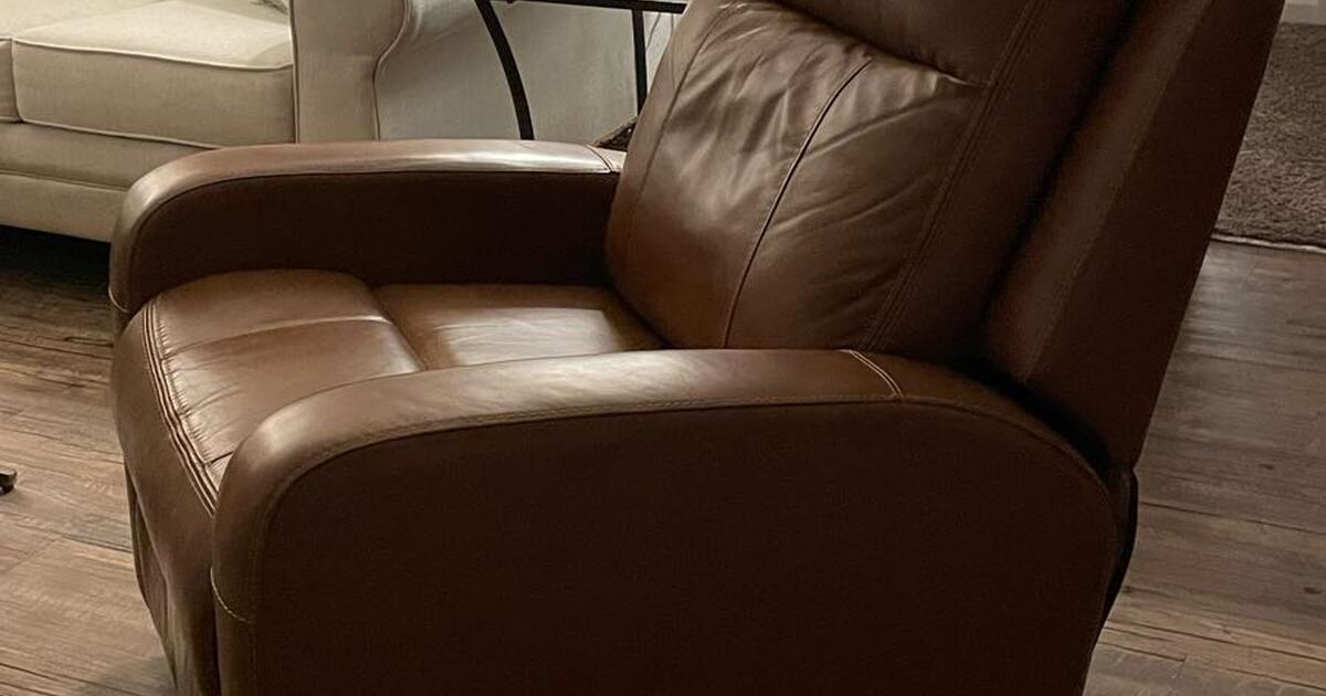 leather-recliner-for-250-in-indian-rocks-beach-fl-for-sale-free