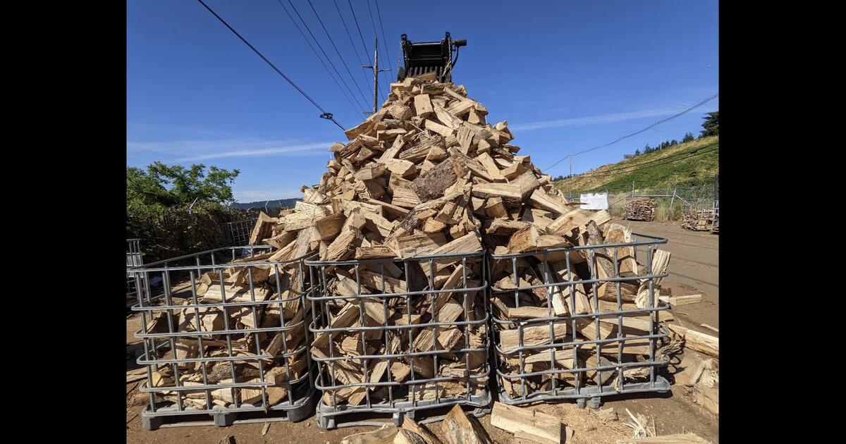 FIREWOOD FOR SALE, HARDWOOD AND SOFTWOOD, SEASONED for 120 in Portland, OR For Sale & Free