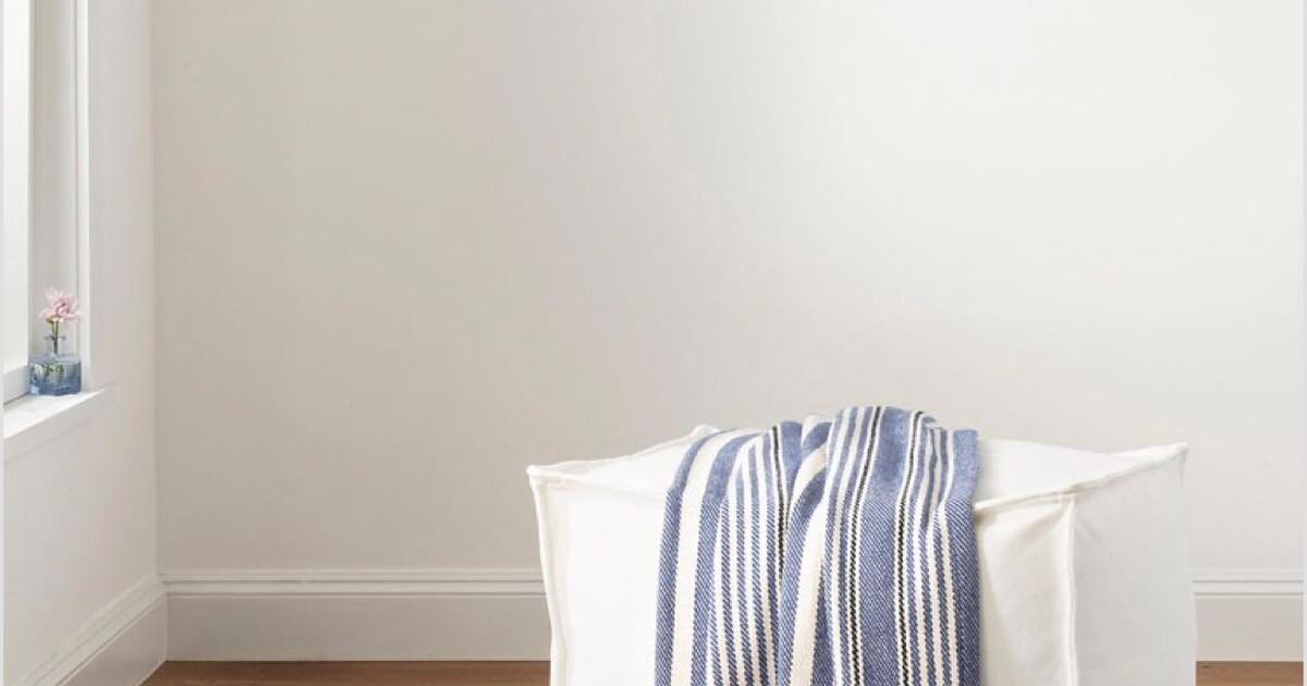 Dash & Albert Fusion Blue Indoor Outdoor 6x9 Rug New with Tags for 300 in South Kingstown, RI