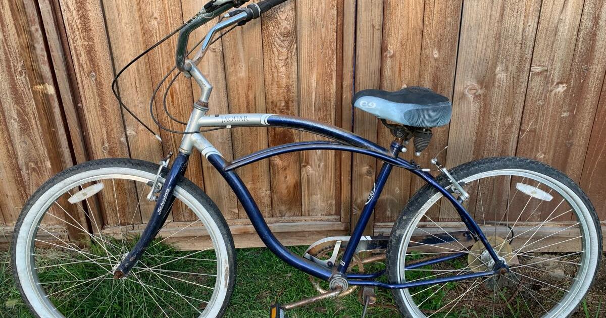 schwinn jaguar beach cruiser