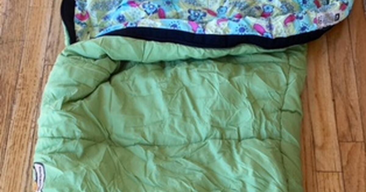 REI Kids Sleepingbag Kindercone 30F for 25 in Pacific Palisades, CA