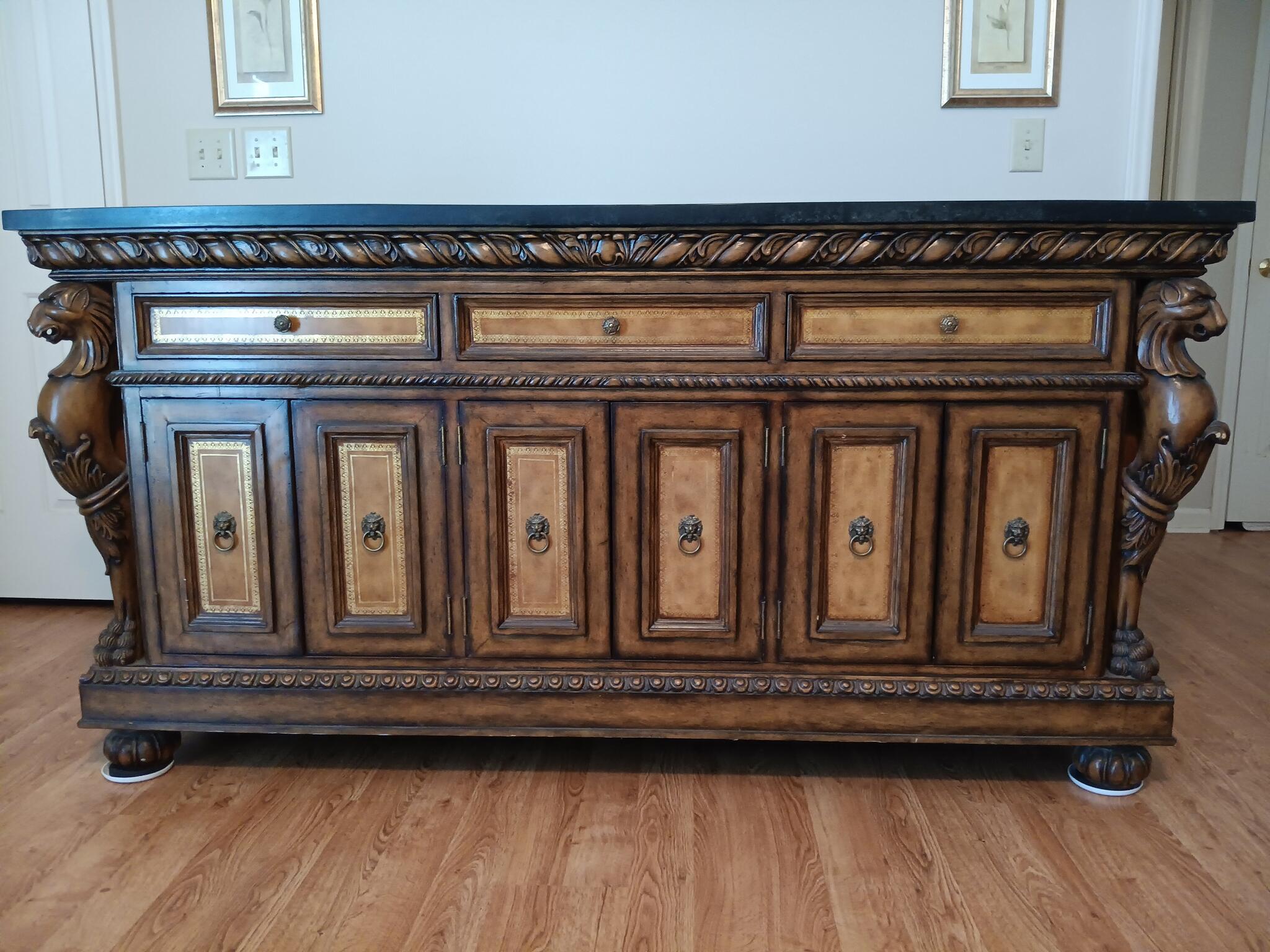 3-Drawer Horizontal Lions Head Sideboard/Cabinet